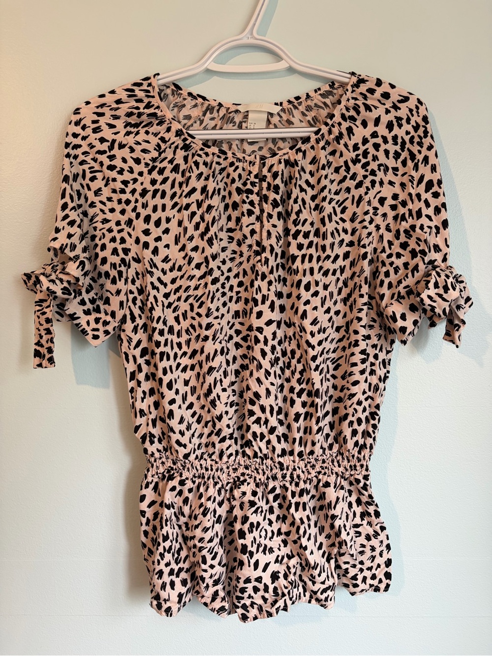 H&M Leopard Print Short Sleeve Peplum Top - Women’s Animal Print Top - Size 8